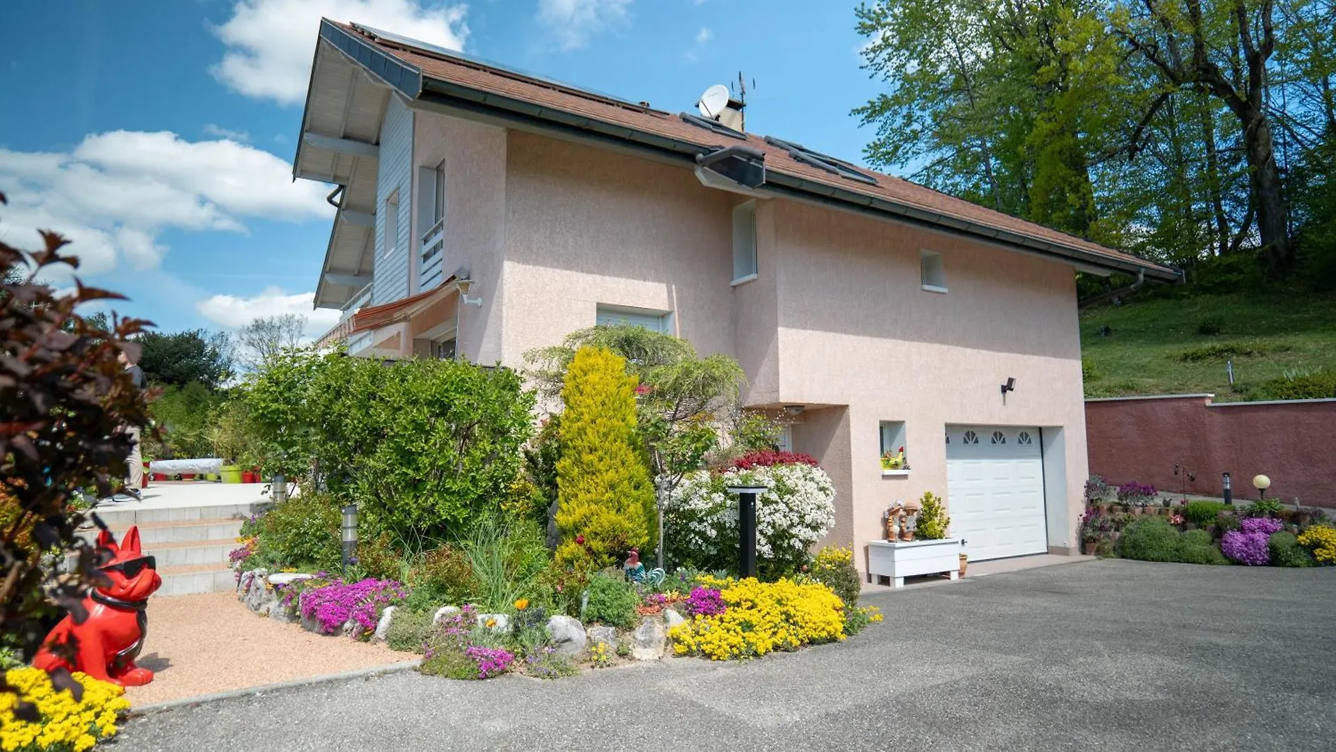 Holiday home Villa Avec Piscine A 10 Minutes D'Annecy